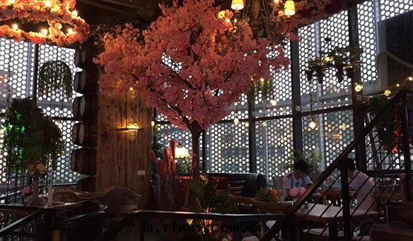 【GAEpro音(yīn)響】助力遵義回(huí)味往事音(yīn)乐(lè)酒(jiǔ)館(guǎn)，让你暢想(xiǎng)音(yīn)乐(lè)世界，歡度(dù)品味人(rén)生(shēng)！