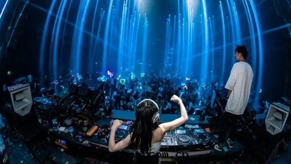 鼎泰豐音(yīn)響 2025 年(nián)開(kāi)年(nián)新(xīn)篇(piān)章(zhāng)